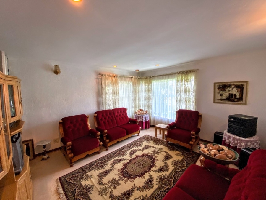 3 Bedroom Property for Sale in Sonneveld Gauteng