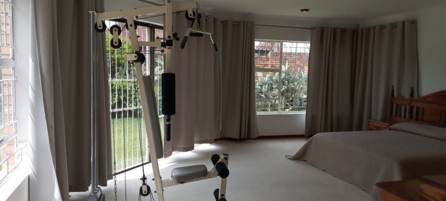 3 Bedroom Property for Sale in Sonneveld Gauteng
