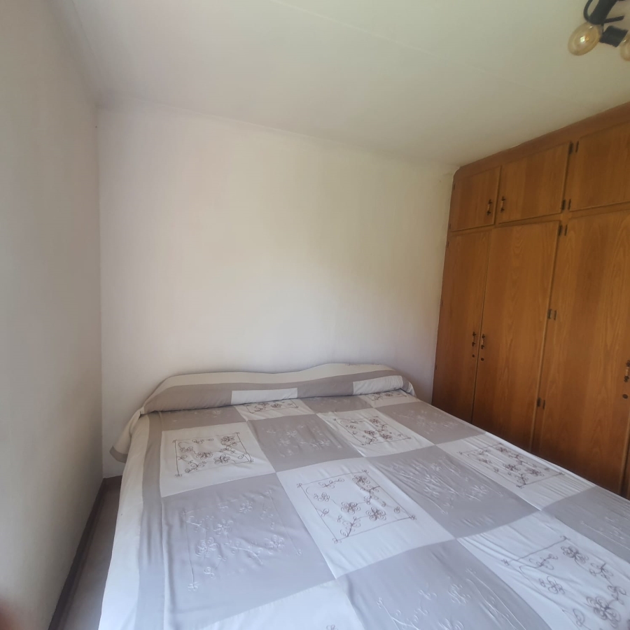 3 Bedroom Property for Sale in Sonneveld Gauteng