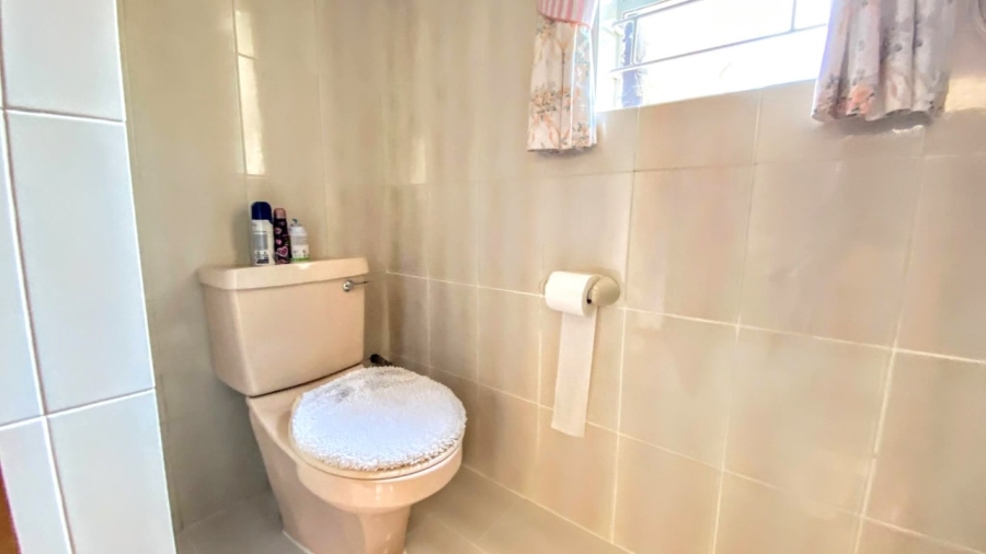 3 Bedroom Property for Sale in Sonneveld Gauteng