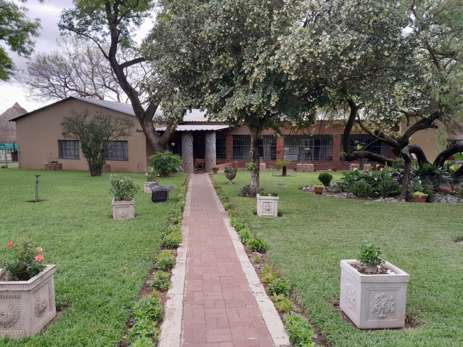 7 Bedroom Property for Sale in Pretoria North Gauteng