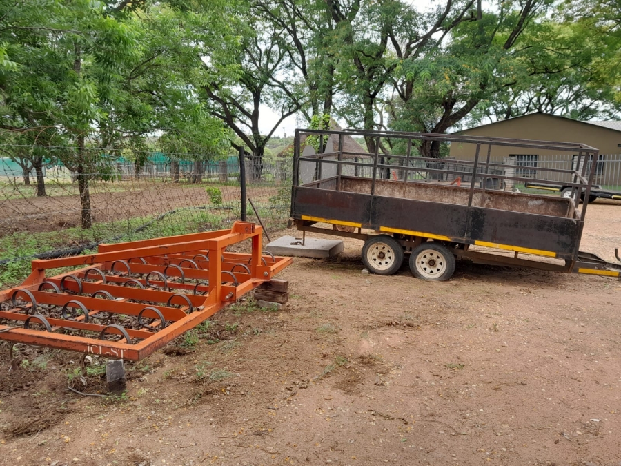 7 Bedroom Property for Sale in Pretoria North Gauteng