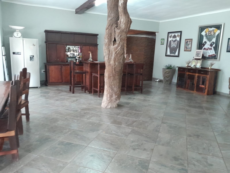 7 Bedroom Property for Sale in Pretoria North Gauteng