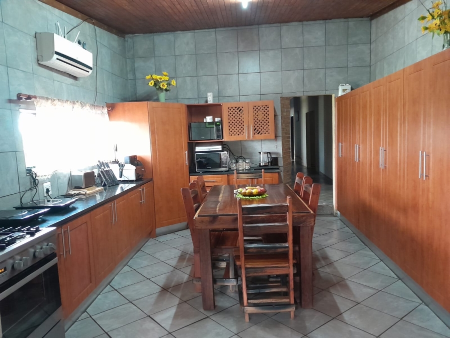 7 Bedroom Property for Sale in Pretoria North Gauteng