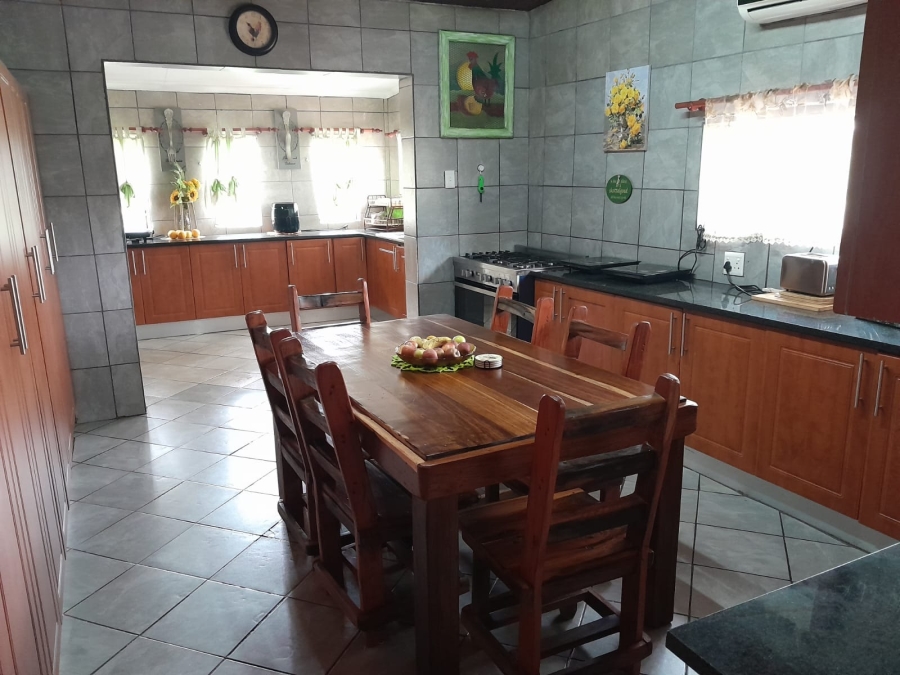 7 Bedroom Property for Sale in Pretoria North Gauteng