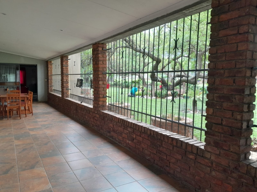 7 Bedroom Property for Sale in Pretoria North Gauteng