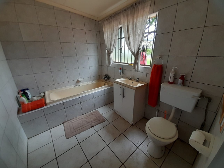 7 Bedroom Property for Sale in Pretoria North Gauteng