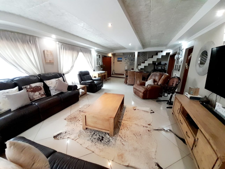7 Bedroom Property for Sale in Pretoria North Gauteng