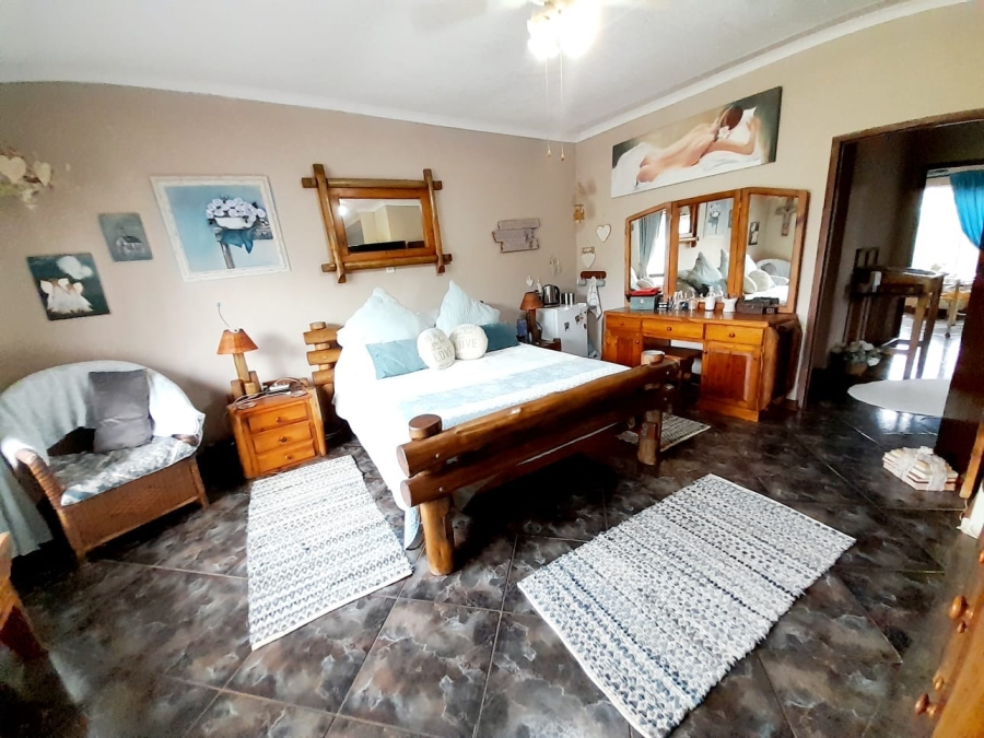 7 Bedroom Property for Sale in Pretoria North Gauteng