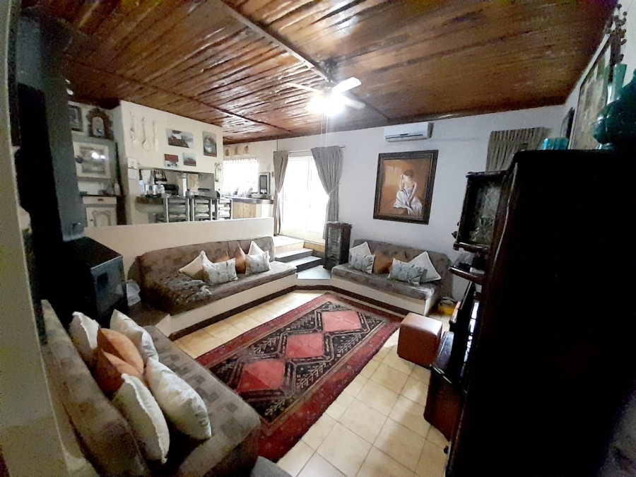 7 Bedroom Property for Sale in Pretoria North Gauteng