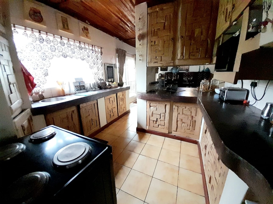 7 Bedroom Property for Sale in Pretoria North Gauteng