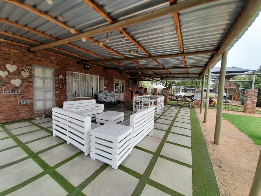 7 Bedroom Property for Sale in Pretoria North Gauteng