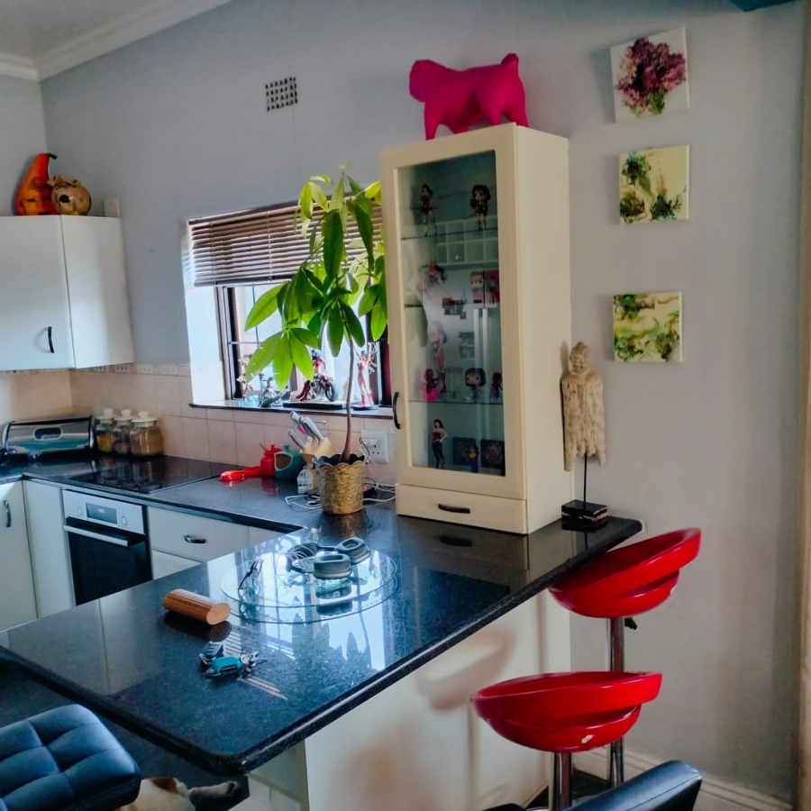 2 Bedroom Property for Sale in Norwood Gauteng