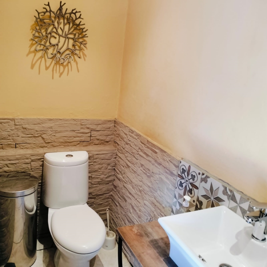 2 Bedroom Property for Sale in Norwood Gauteng