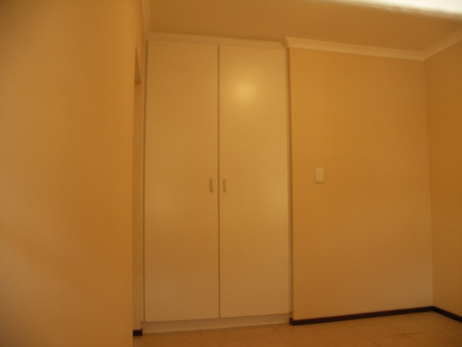 2 Bedroom Property for Sale in Moffat View Gauteng