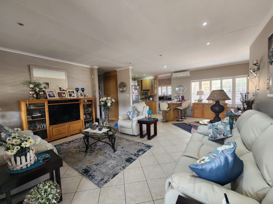 2 Bedroom Property for Sale in Three Rivers Gauteng