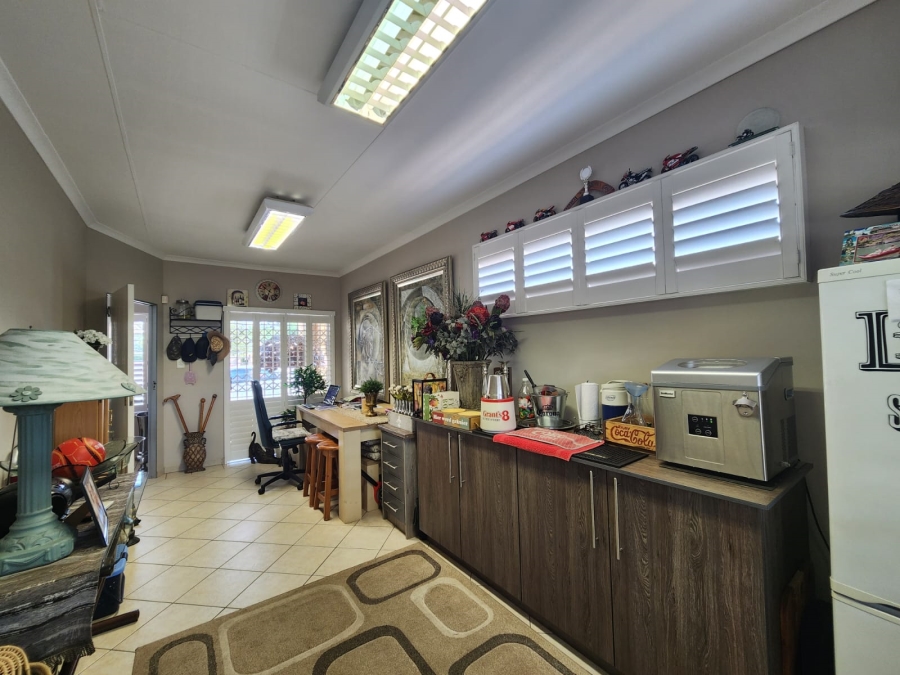 2 Bedroom Property for Sale in Three Rivers Gauteng