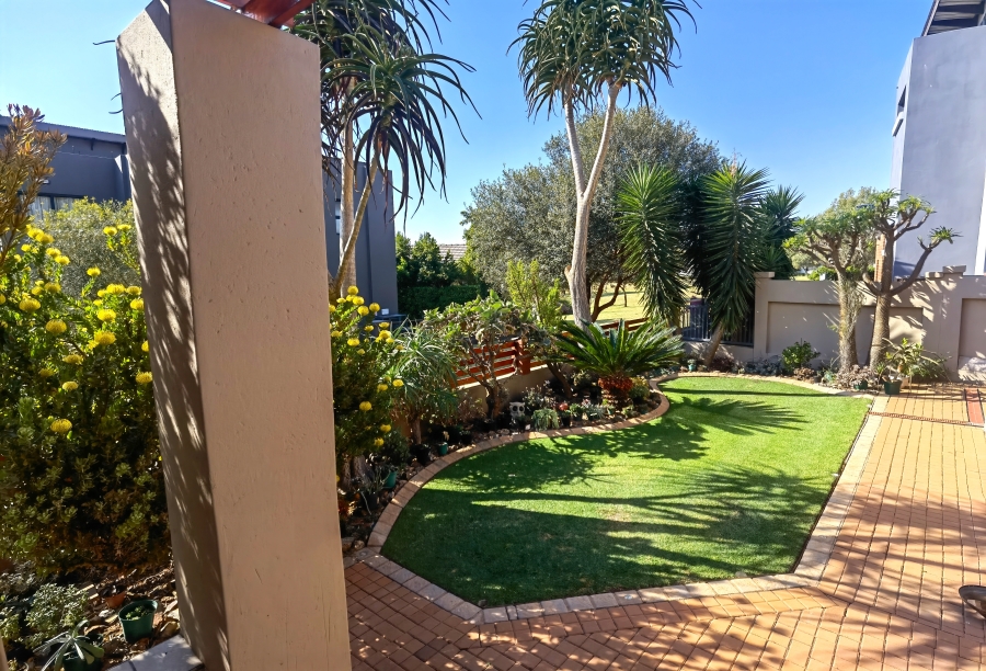 3 Bedroom Property for Sale in Copperleaf Estate Gauteng