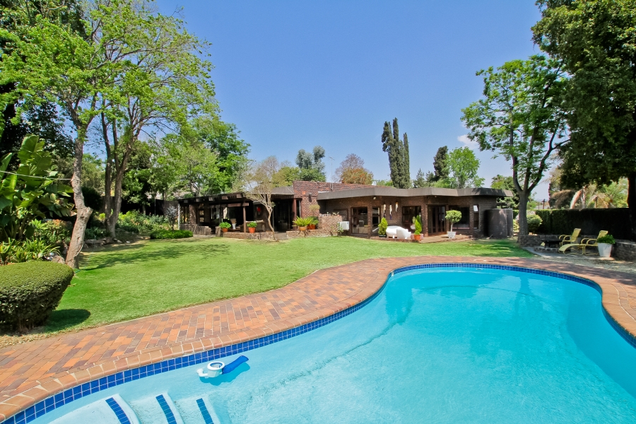 6 Bedroom Property for Sale in Bryanston Gauteng