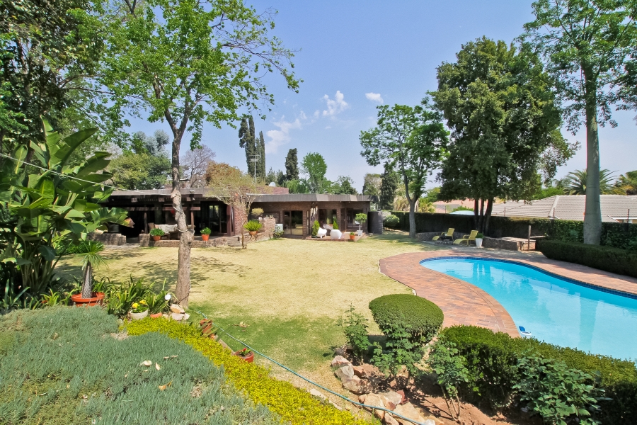 6 Bedroom Property for Sale in Bryanston Gauteng