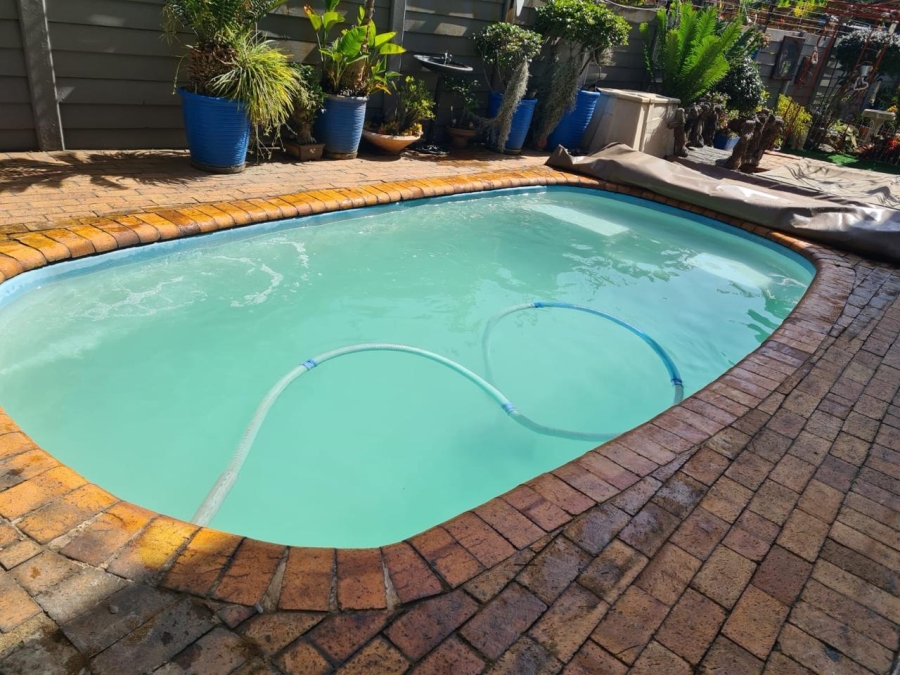 3 Bedroom Property for Sale in Beyers Park Gauteng
