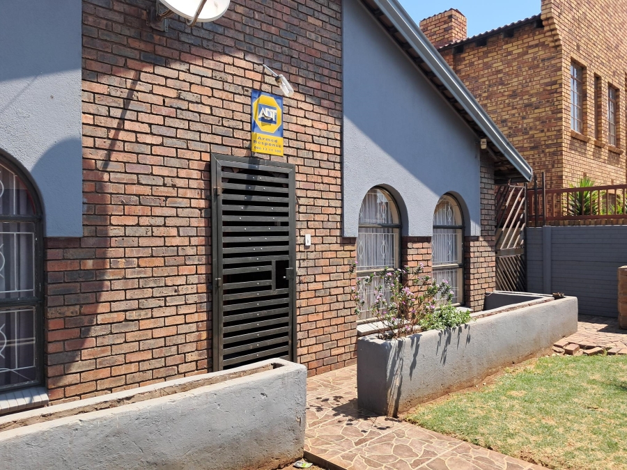 3 Bedroom Property for Sale in Actonville Gauteng