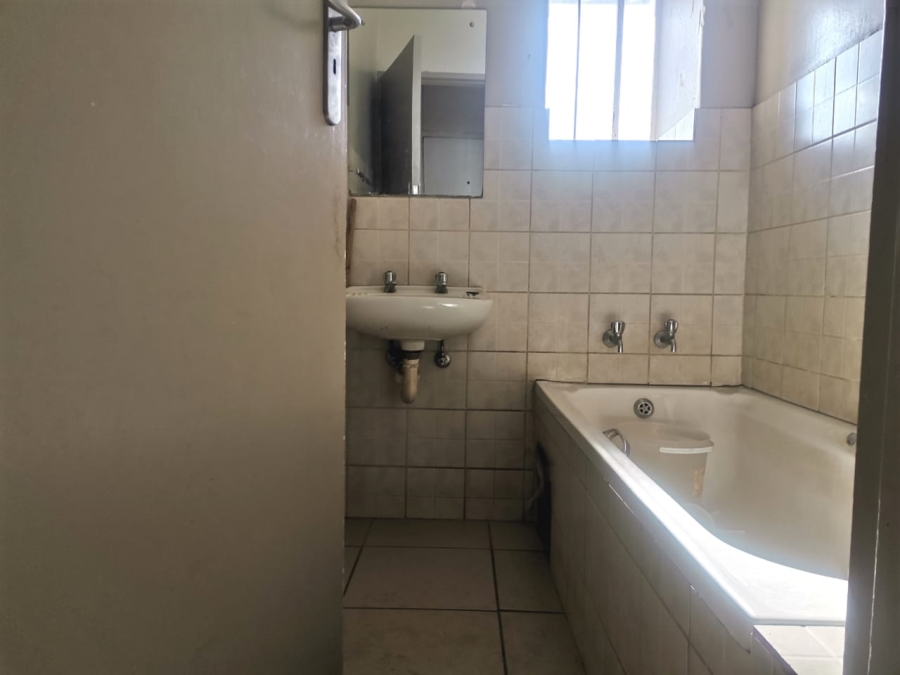 2 Bedroom Property for Sale in Muckleneuk Gauteng