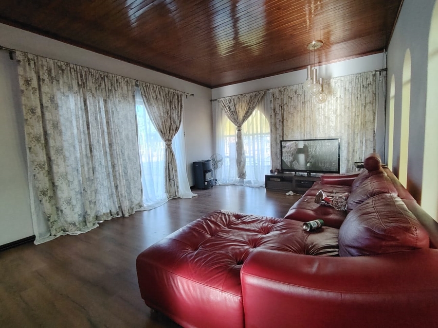 To Let 3 Bedroom Property for Rent in Capital Park Gauteng