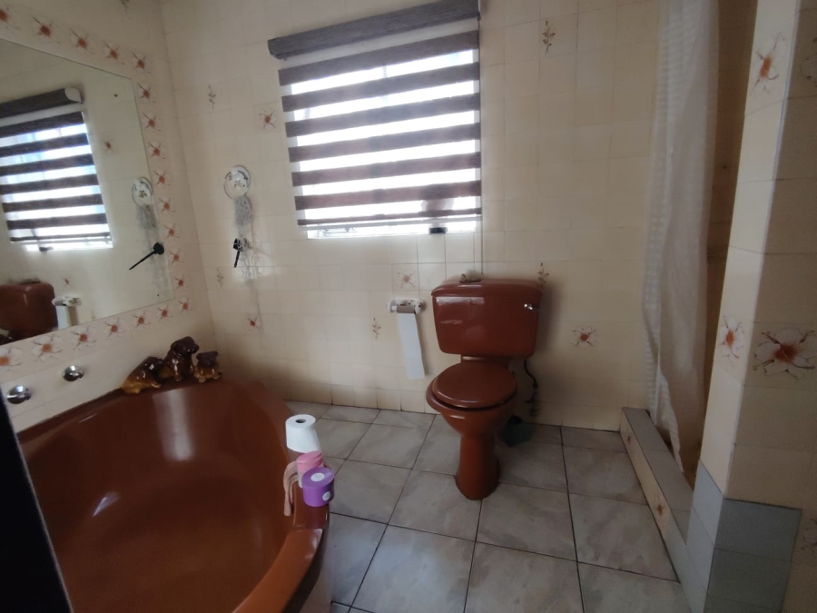 To Let 3 Bedroom Property for Rent in Capital Park Gauteng