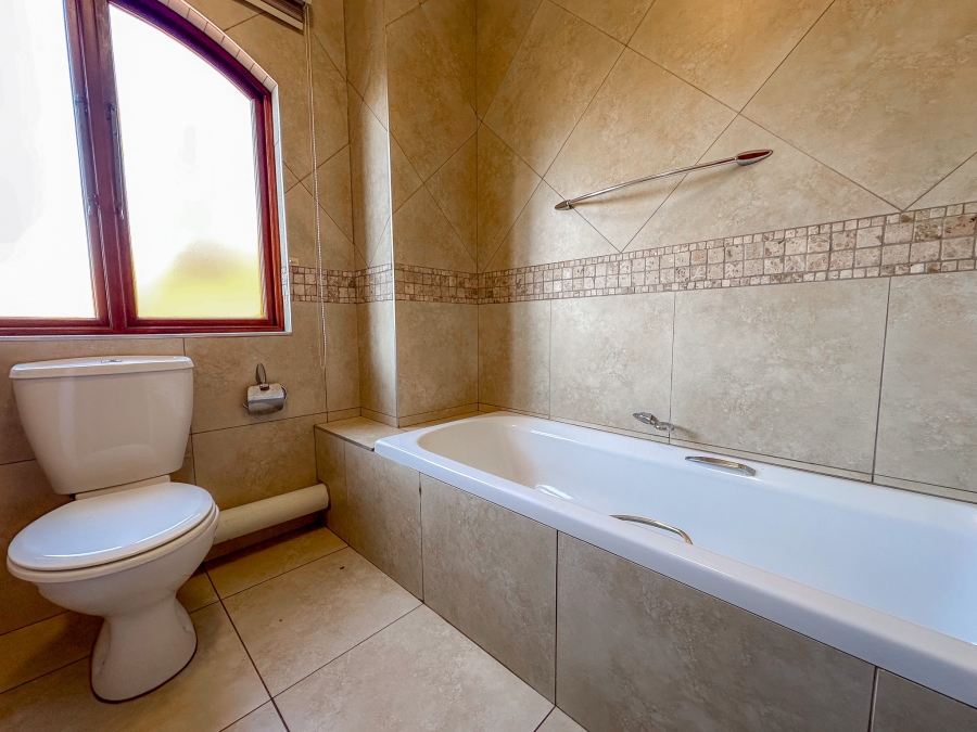 To Let 3 Bedroom Property for Rent in Midstream Estate Gauteng