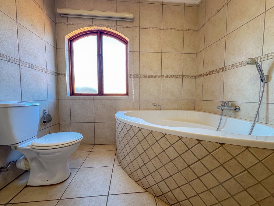 To Let 3 Bedroom Property for Rent in Midstream Estate Gauteng