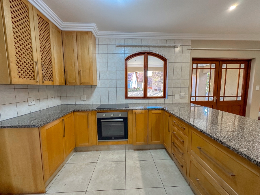 To Let 3 Bedroom Property for Rent in Midstream Estate Gauteng