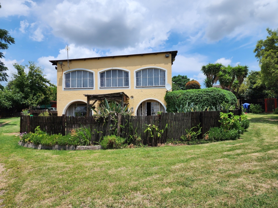 12 Bedroom Property for Sale in Millgate Farm AH Gauteng