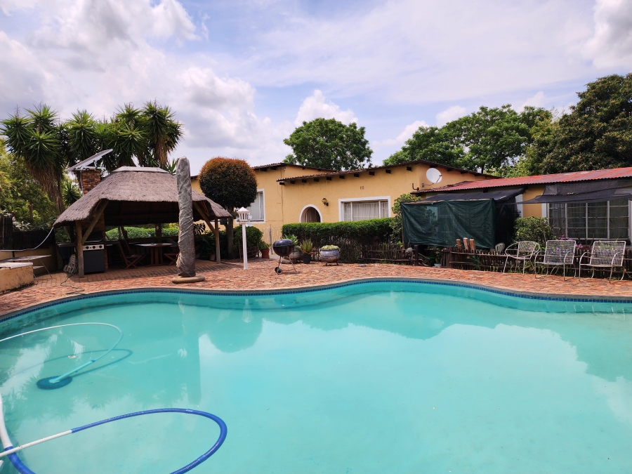 12 Bedroom Property for Sale in Millgate Farm AH Gauteng