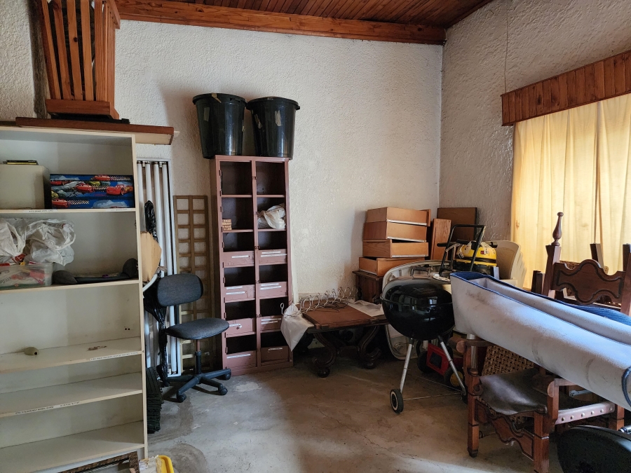 12 Bedroom Property for Sale in Millgate Farm AH Gauteng