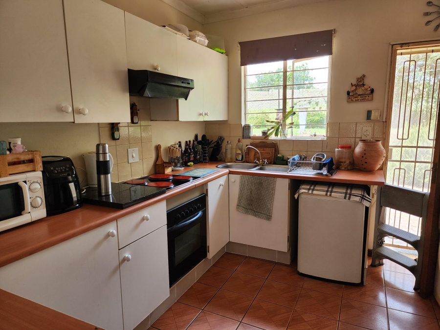 12 Bedroom Property for Sale in Millgate Farm AH Gauteng