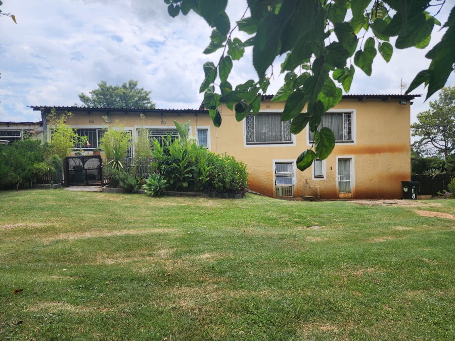 12 Bedroom Property for Sale in Millgate Farm AH Gauteng