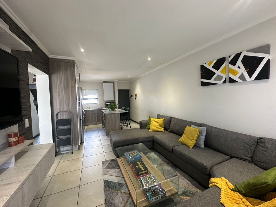 To Let 2 Bedroom Property for Rent in Fourways Gauteng