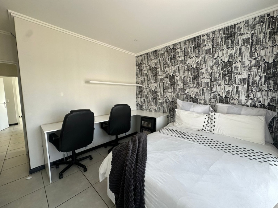 To Let 2 Bedroom Property for Rent in Fourways Gauteng