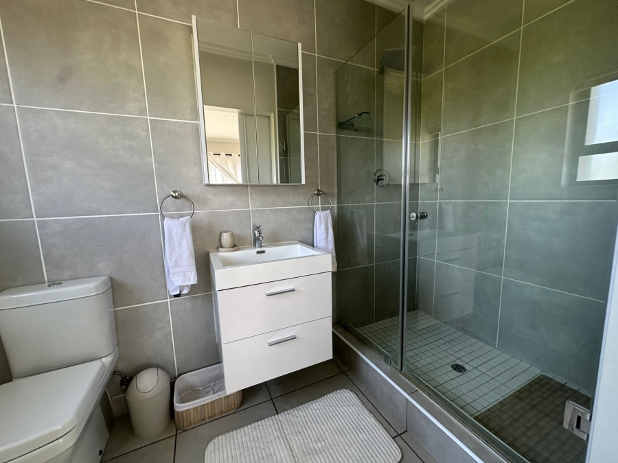To Let 2 Bedroom Property for Rent in Fourways Gauteng