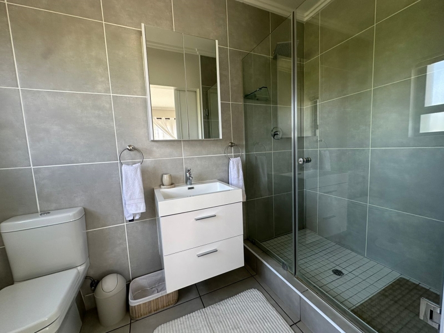 To Let 2 Bedroom Property for Rent in Fourways Gauteng