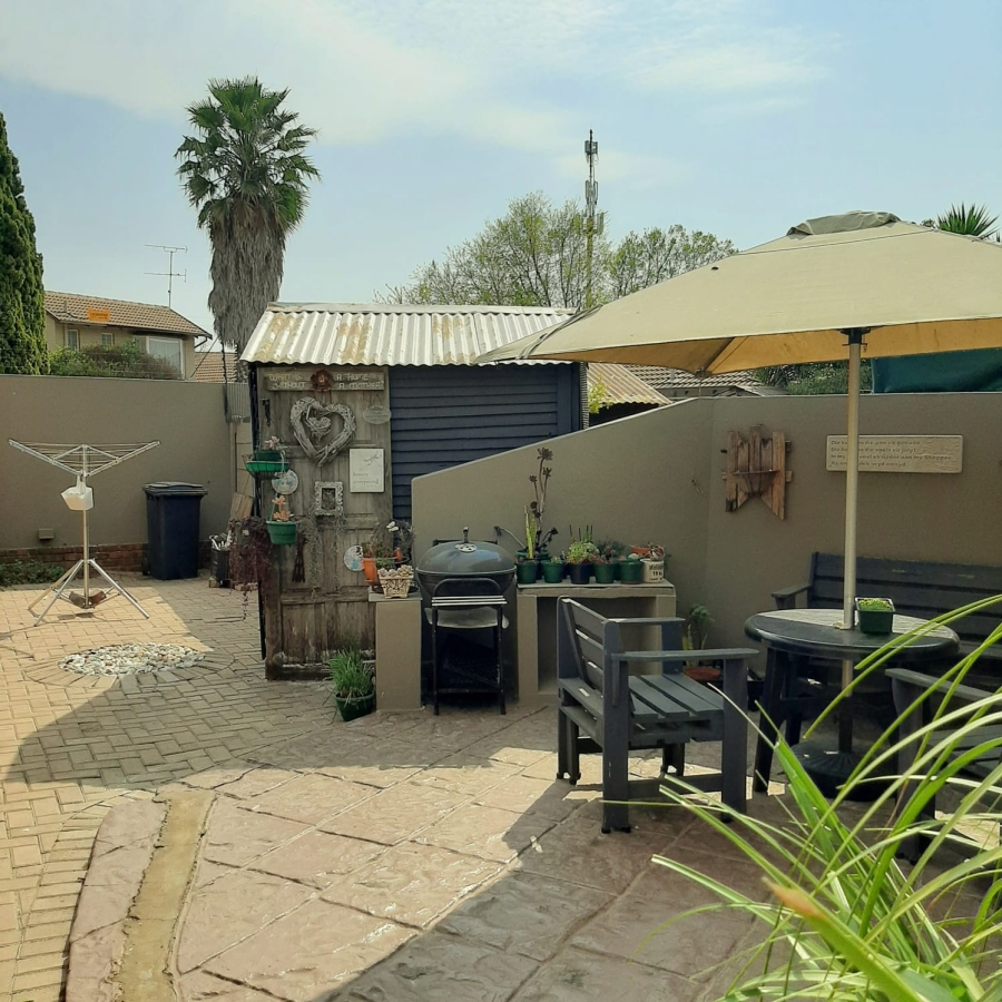 2 Bedroom Property for Sale in  Dalpark Ext 11 Gauteng