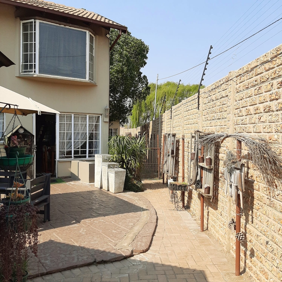 2 Bedroom Property for Sale in  Dalpark Ext 11 Gauteng