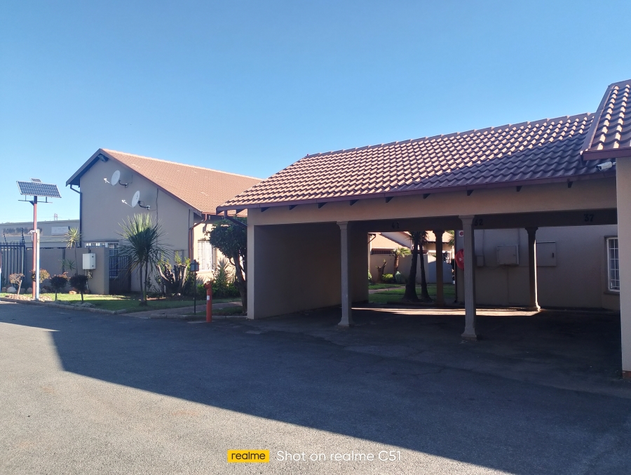 2 Bedroom Property for Sale in  Dalpark Ext 11 Gauteng