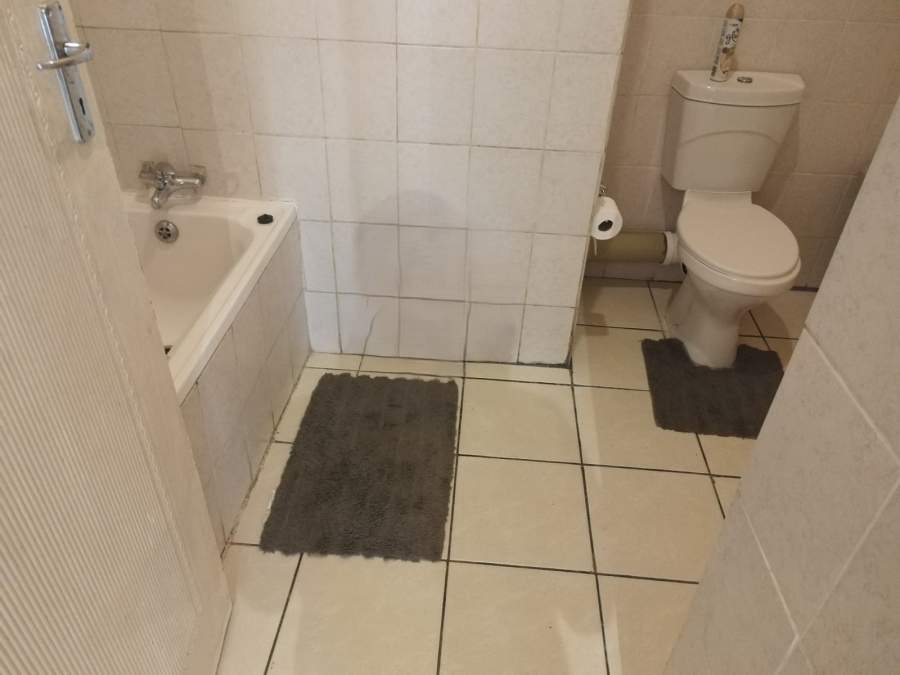 1 Bedroom Property for Sale in Norkem Park Gauteng