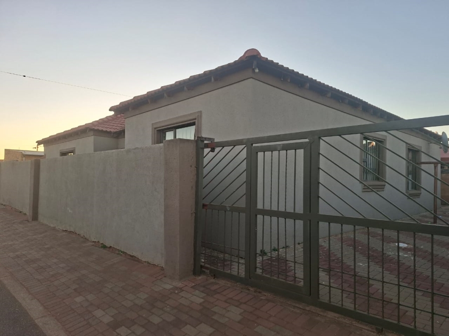 3 Bedroom Property for Sale in Soshanguve L Gauteng