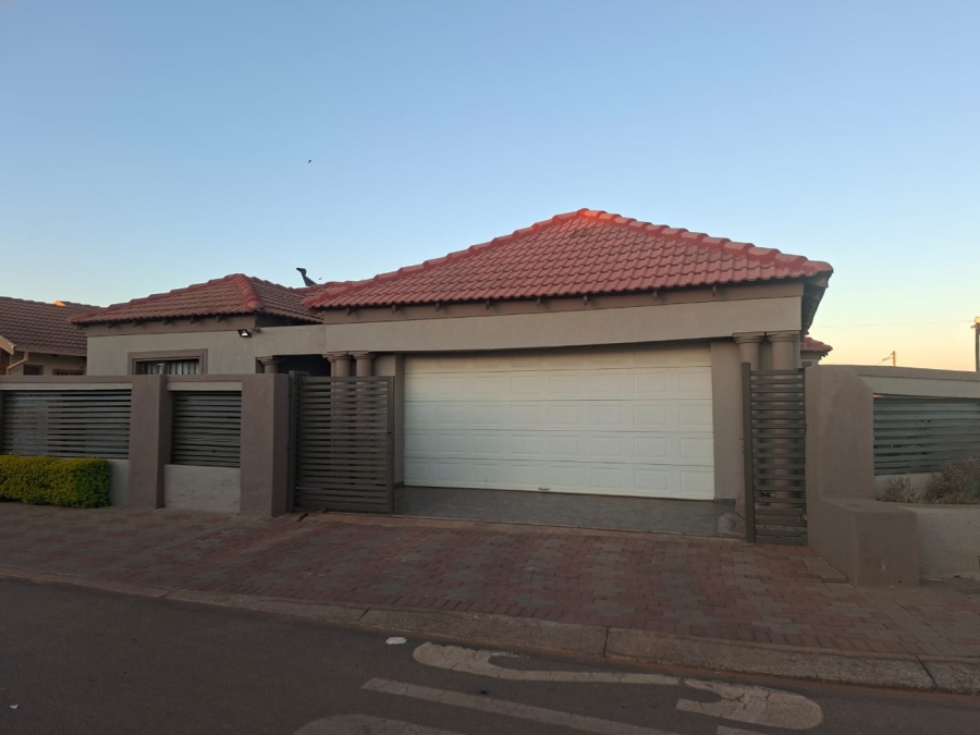 3 Bedroom Property for Sale in Soshanguve L Gauteng