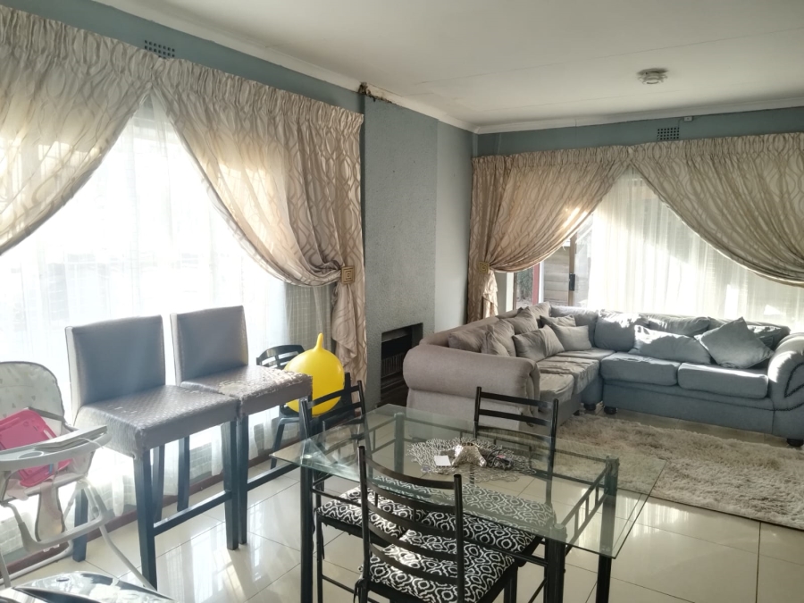 3 Bedroom Property for Sale in Birchleigh North Gauteng