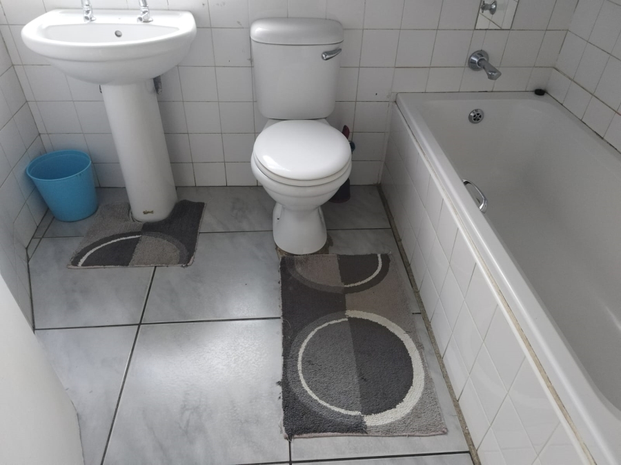 3 Bedroom Property for Sale in Birchleigh North Gauteng