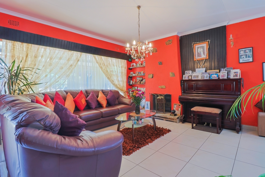 4 Bedroom Property for Sale in Kibler Park Gauteng